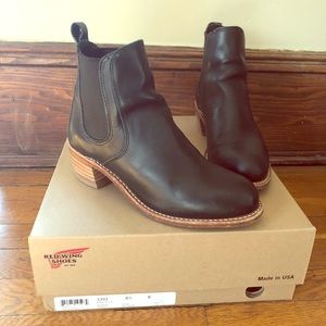 Red Wing Women’s Harriet Boots size 8.5
